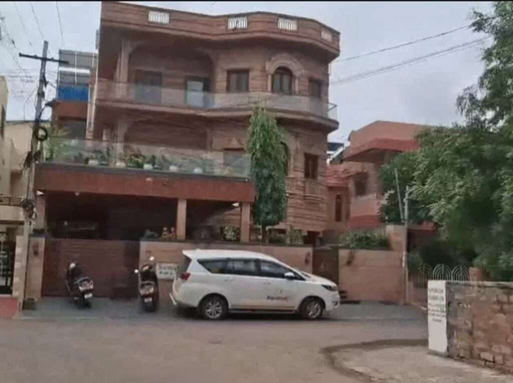 WhatsApp Image 2025-08-22 at 4.58.43 PM