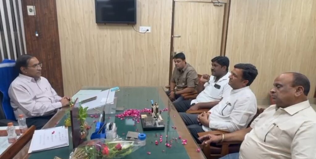 WhatsApp Image 2025-11-11 at 9.33.03 PM