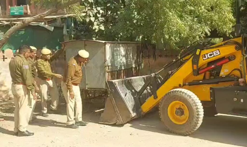 WhatsApp Image 2025-11-18 at 9.21.56 PM